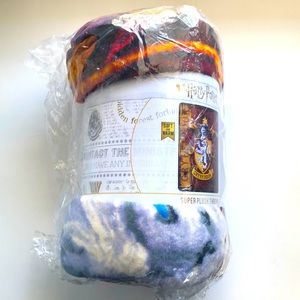 Harry Potter Super Plush Throw Blanket